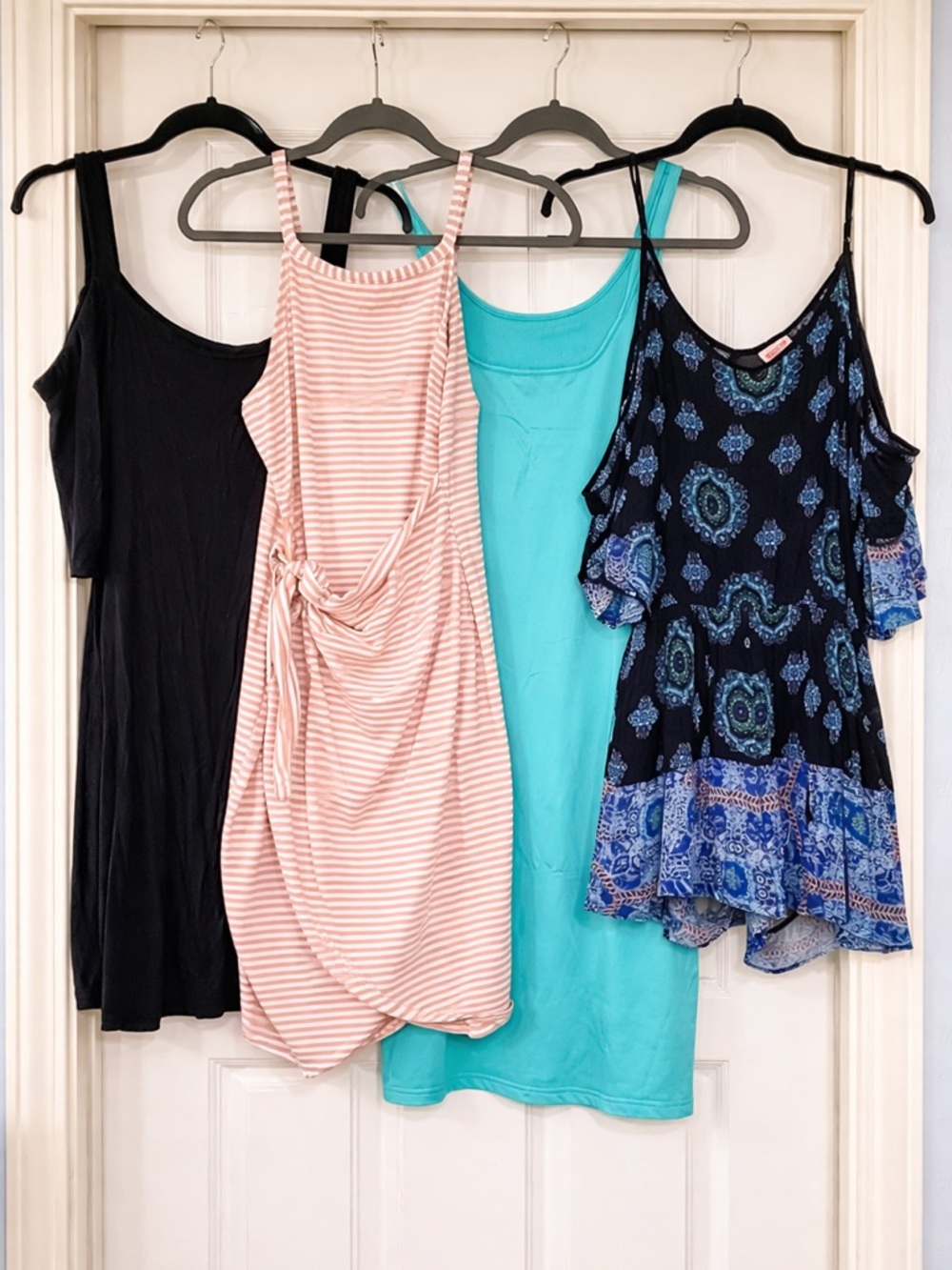 4 Piece Bundle—3 Dresses & 1 Romper Large- NYC Mossimo Summer Outfit Set